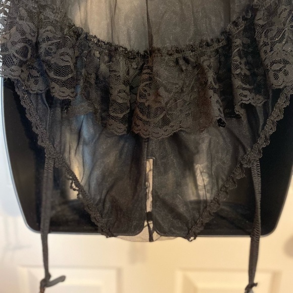 “NAN FLOWER” Vintage Lace Teddy BodySuit - Picture 12 of 14